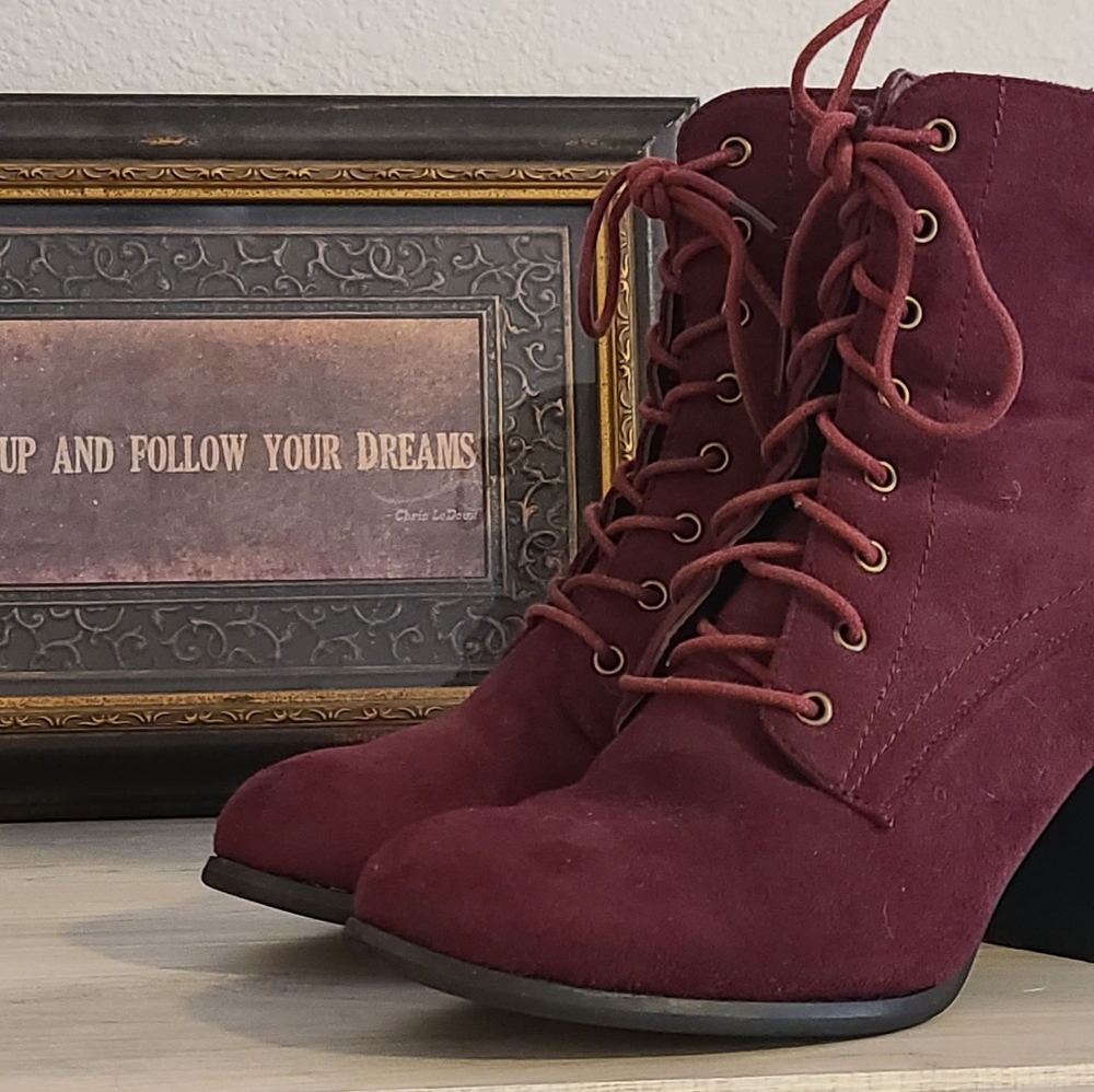 Lace up heeled booties